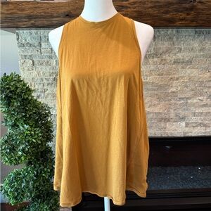 Lululemon split back tank